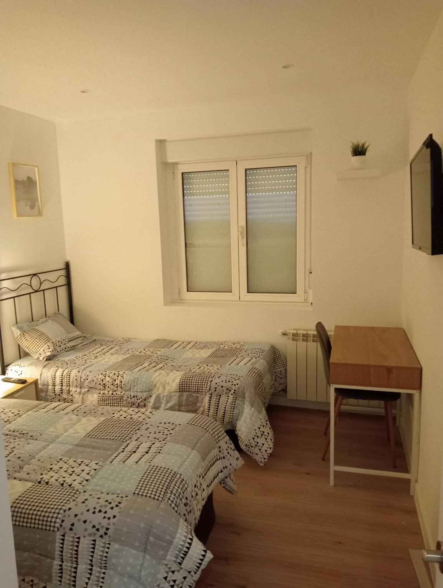 Appartamento Apartamento Pumarin Oviedo Esterno foto