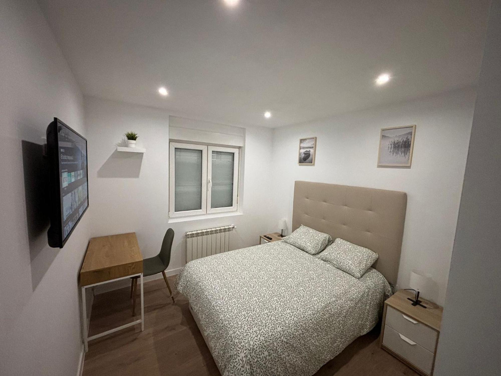 Appartamento Apartamento Pumarin Oviedo Esterno foto