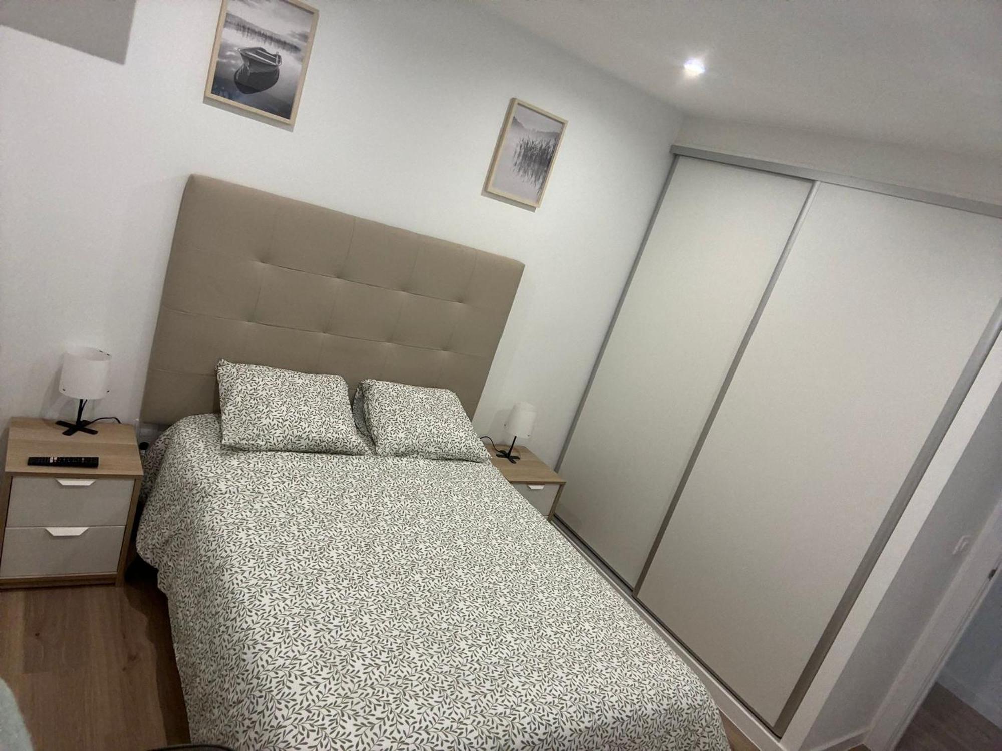 Appartamento Apartamento Pumarin Oviedo Esterno foto