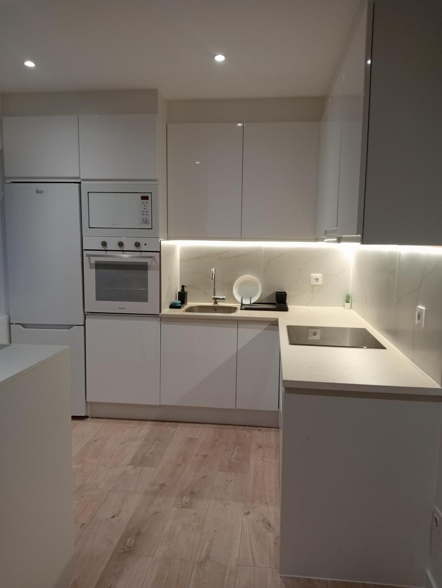 Appartamento Apartamento Pumarin Oviedo Esterno foto